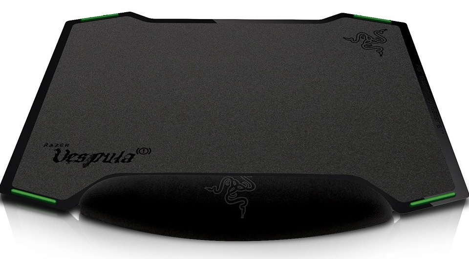 Купить razer Vespula (RZ02-00320100-R3M1) - коврик для мыши в Москве в  каталоге игровых ковриков с доставкой. Характеристики, цены в  интернет-магазине iCover.