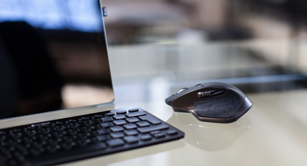 Купить беспроводная мышь logitech mx master (910-004362) в Москве. В нашем каталоге интернет-магазина icover.ru вы можете ознакомиться с ценами, подробным описанием, фотографиями и техническими характеристиками. Низкие цены. Высокое качество. Доставка по России. Заказать товары по телефону +7(495)229-39-50 Беспроводная мышь Logitech MX Master (910-004362) купить в интернет-магазине icover