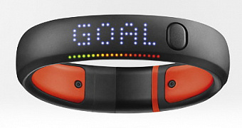 Nike+ Fuelband SE L (20см) - спортивный браслет для iPhone/iPod/iPad (Black/Red)