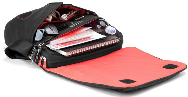 Booq Taipan Shadow M (TSDM-BLR) - сумка для MacBook 15 (Black/Red) купить в интернет-магазине icover