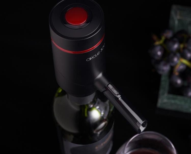Аэратор-диспенсер Xiaomi Circle Joy Decanter & Electric Separator CJ-XF JQ01 (Black) купить в интернет-магазине icover