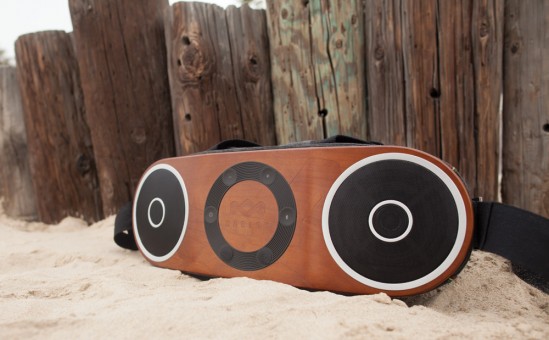 Купить marley bag of riddim bluetooth - переносная акустическая система в Москве. В нашем каталоге интернет-магазина icover.ru вы можете ознакомиться с ценами, подробным описанием, фотографиями и техническими характеристиками. Низкие цены. Высокое качество. Доставка по России. Заказать товары по телефону +7(495)229-39-50 Marley Bag of Riddim Bluetooth - переносная акустическая система купить в интернет-магазине icover