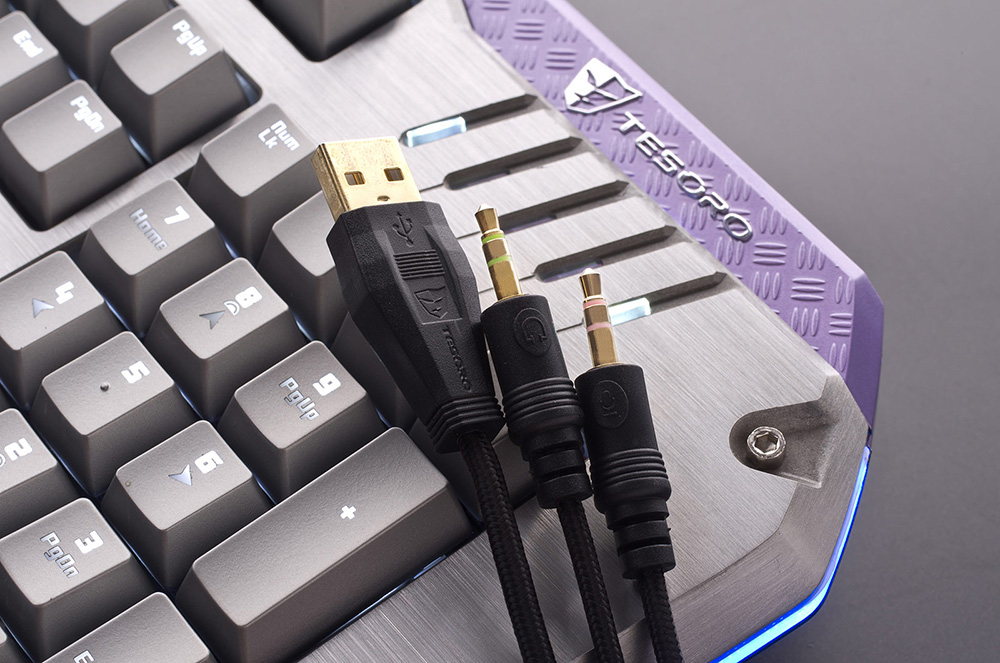 Купить tesoro colada saint ts-g3nl - игровая клавиатура (silver/cherry mx black) в Москве. В нашем каталоге интернет-магазина icover.ru вы можете ознакомиться с ценами, подробным описанием, фотографиями и техническими характеристиками. Низкие цены. Высокое качество. Доставка по России. Заказать товары по телефону +7(495)229-39-50 Tesoro Colada Saint TS-G3NL - игровая клавиатура (Silver/Cherry MX Black) купить в интернет-магазине icover