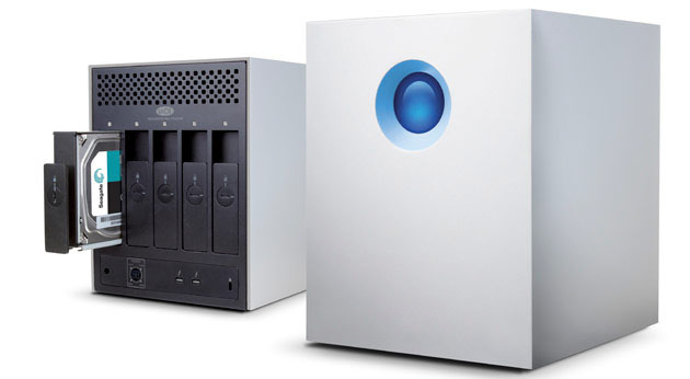 Купить lacie 5big 20tb thunderbolt 2 (9000503ek) + кабель thunderbolt в Москве. В нашем каталоге интернет-магазина icover.ru вы можете ознакомиться с ценами, подробным описанием, фотографиями и техническими характеристиками. Низкие цены. Высокое качество. Доставка по России. Заказать товары по телефону +7(495)229-39-50 LaCie 5big 20TB Thunderbolt 2 (9000503EK) + кабель Thunderbolt купить в интернет-магазине icover