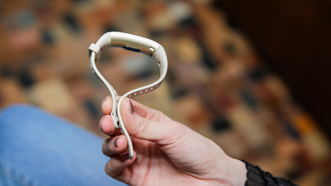 Фитнес-браслет Huawei Band 3 Pro (Gold) купить в интернет-магазине icover