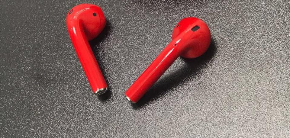 Беспроводные наушники Apple AirPods Color (Gloss Red) купить в интернет-магазине icover