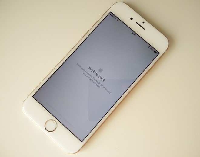 Смартфон Apple iPhone SE 64Gb 4 (Gold) купить в интернет-магазине icover