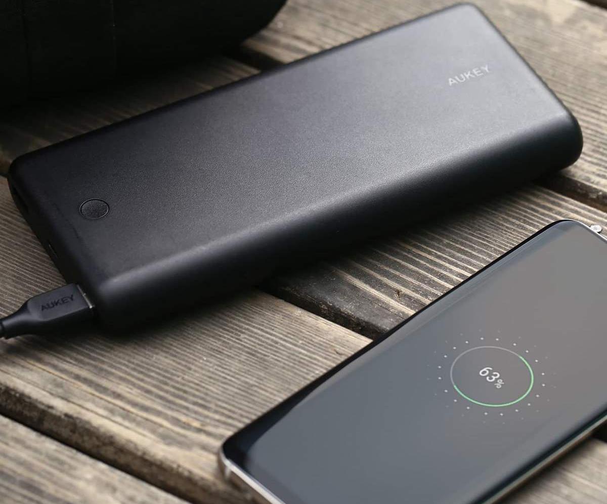 Внешний аккумулятор Aukey PB-BY20S 20100mAh (Black) купить в интернет-магазине icover