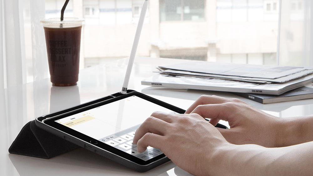 Чехол Spigen Urban Fit (ACS01060) для iPad 10.2" (Black) купить в интернет-магазине icover
