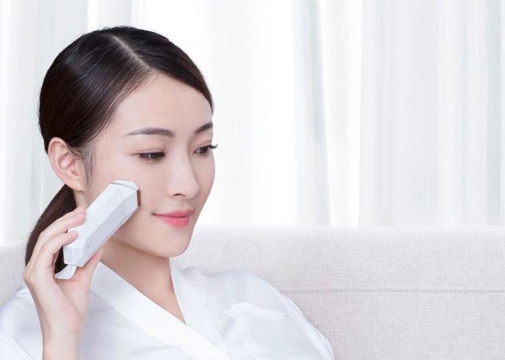 Косметический аппарат для лица InFace Sonic Facial Device (White) купить в интернет-магазине icover