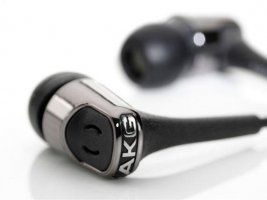 AKG k370 – наушники для iPhone/iPod/iPad купить в интернет-магазине icover