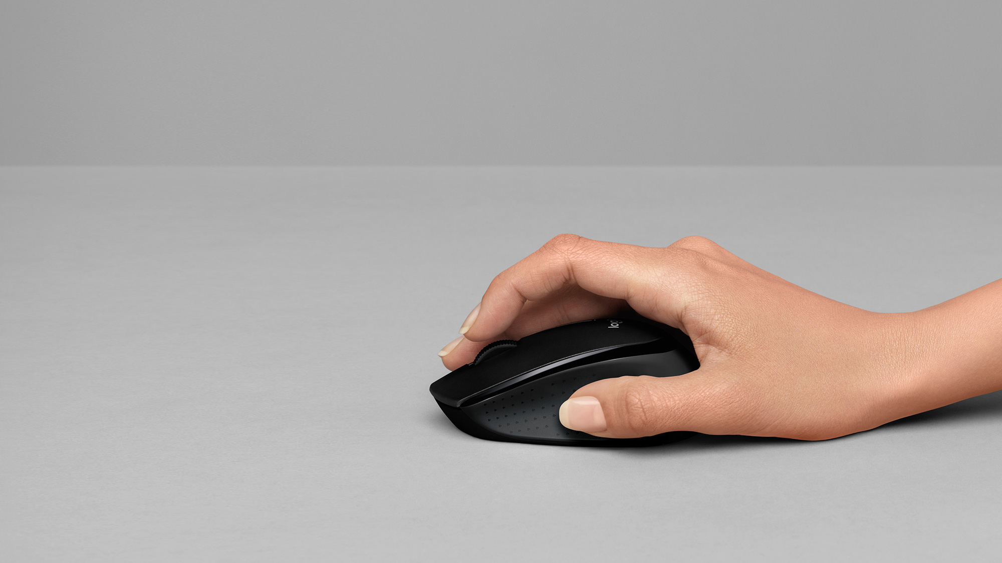 Беспроводная мышь Logitech B330 Silent (Black) купить в интернет-магазине icover