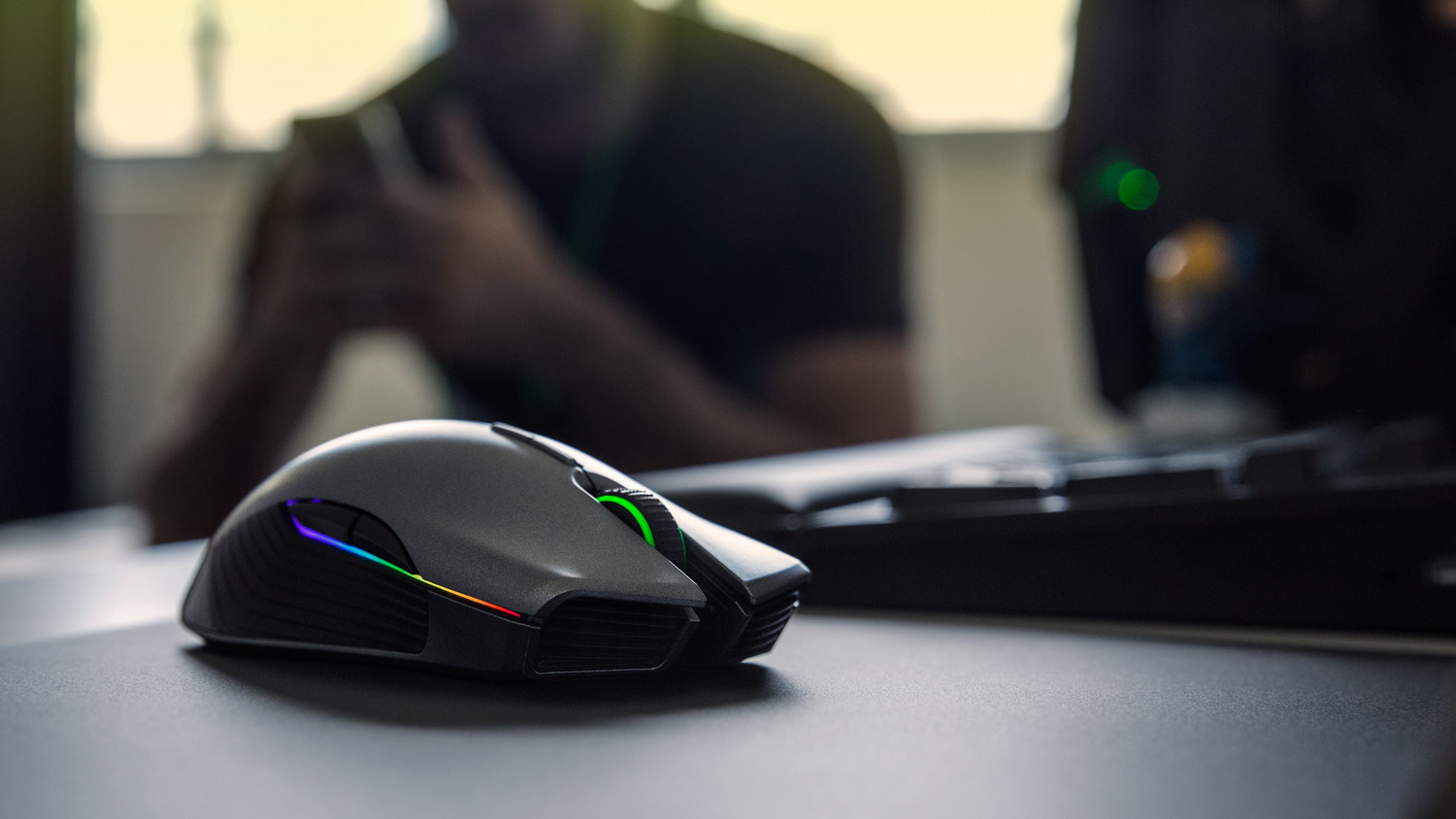 Игровая мышь Razer Lancehead Wireless RZ01-02570100-R3M1 (Black) купить в интернет-магазине icover