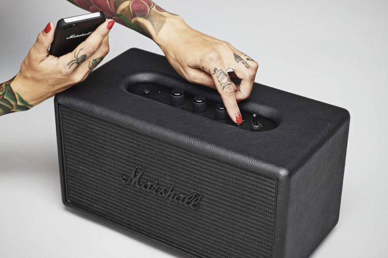 Купить marshall stanmore bt - беспроводная акустическая система (pitch black) в Москве. В нашем каталоге интернет-магазина icover.ru вы можете ознакомиться с ценами, подробным описанием, фотографиями и техническими характеристиками. Низкие цены. Высокое качество. Доставка по России. Заказать товары по телефону +7(495)229-39-50 Marshall Stanmore BT - беспроводная акустическая система (Pitch Black) купить в интернет-магазине icover