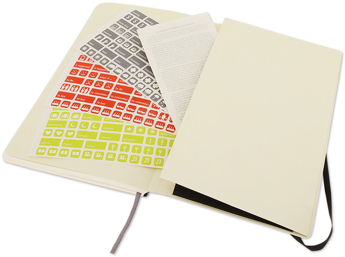 Class notebooks. Молескин 2016. На листе тетради написано Moleskine Weekly Notebook. Amazon it Notebooks.