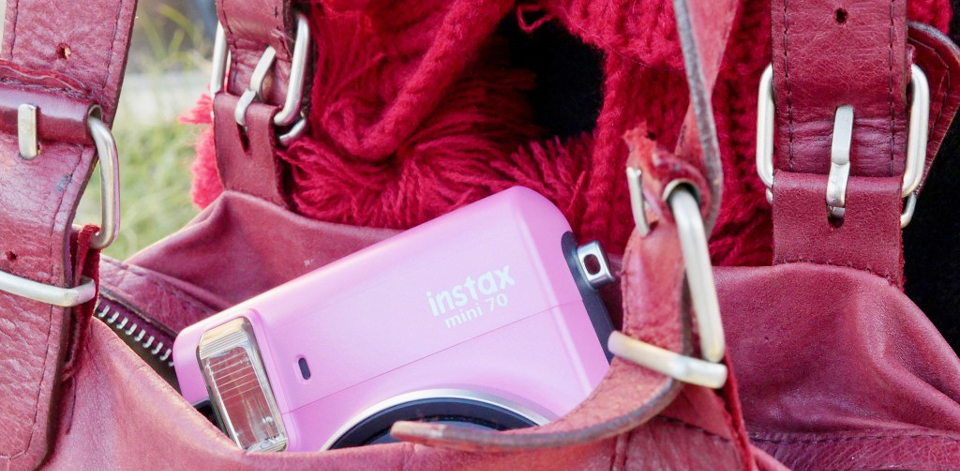 Фотокамера моментальной печати Fujifilm Instax MINI 70 (Sexy Pink) купить в интернет-магазине icover