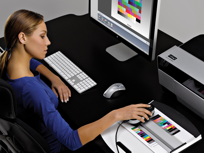 Pantone X-Rite i1Photo Pro 2 (EO2PHO) - спектрофотометр (Black/Grey) купить в интернет-магазине icover