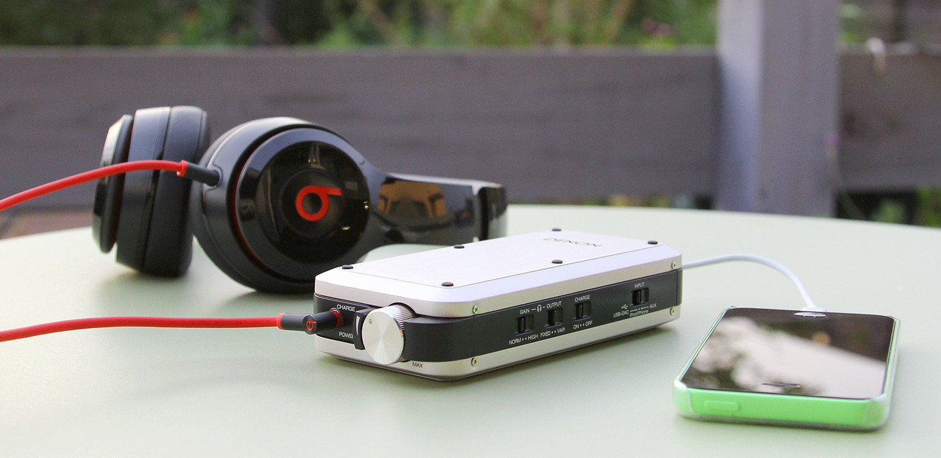 Купить усилитель для наушников denon da-10 silver в Москве. В нашем каталоге интернет-магазина icover.ru вы можете ознакомиться с ценами, подробным описанием, фотографиями и техническими характеристиками. Низкие цены. Высокое качество. Доставка по России. Заказать товары по телефону +7(495)229-39-50 Усилитель для наушников Denon DA-10 silver купить в интернет-магазине icover