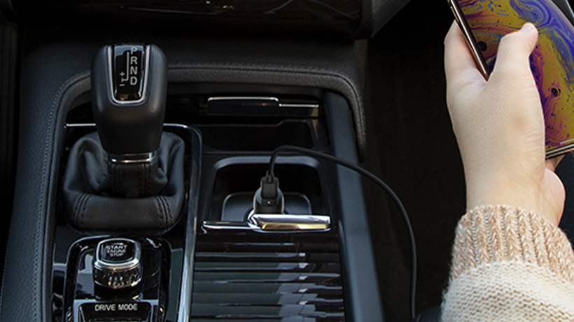 Автомобильное зарядное устройство Belkin BOOST↑CHARGE Car Charger (CCA002btBK) USB-A (Black) купить в интернет-магазине icover