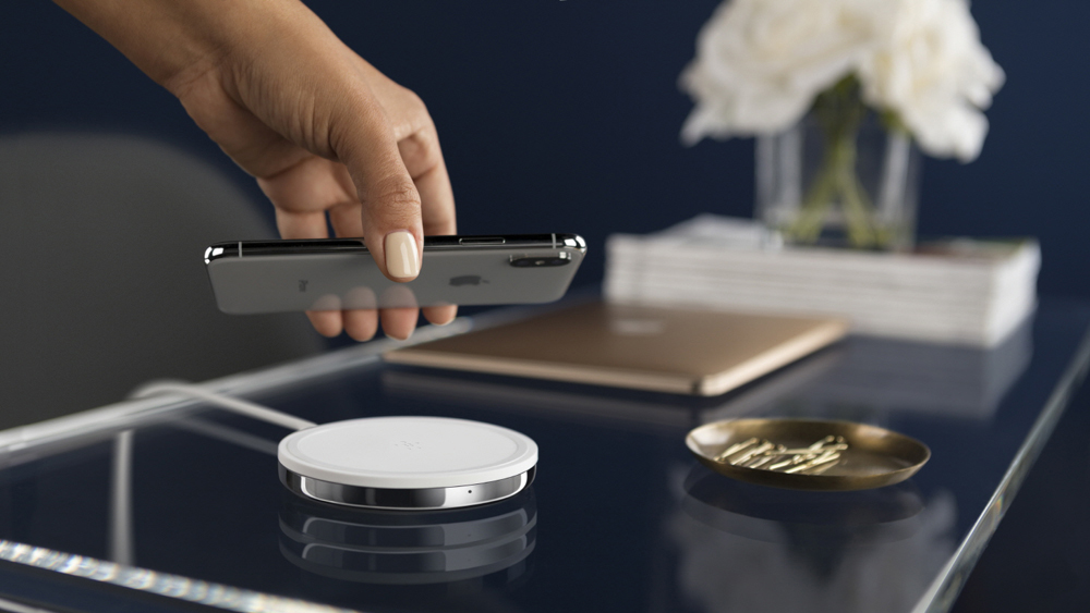Беспроводное зарядное устройство Belkin Boost Up для iPhone (White) купить в интернет-магазине icover
