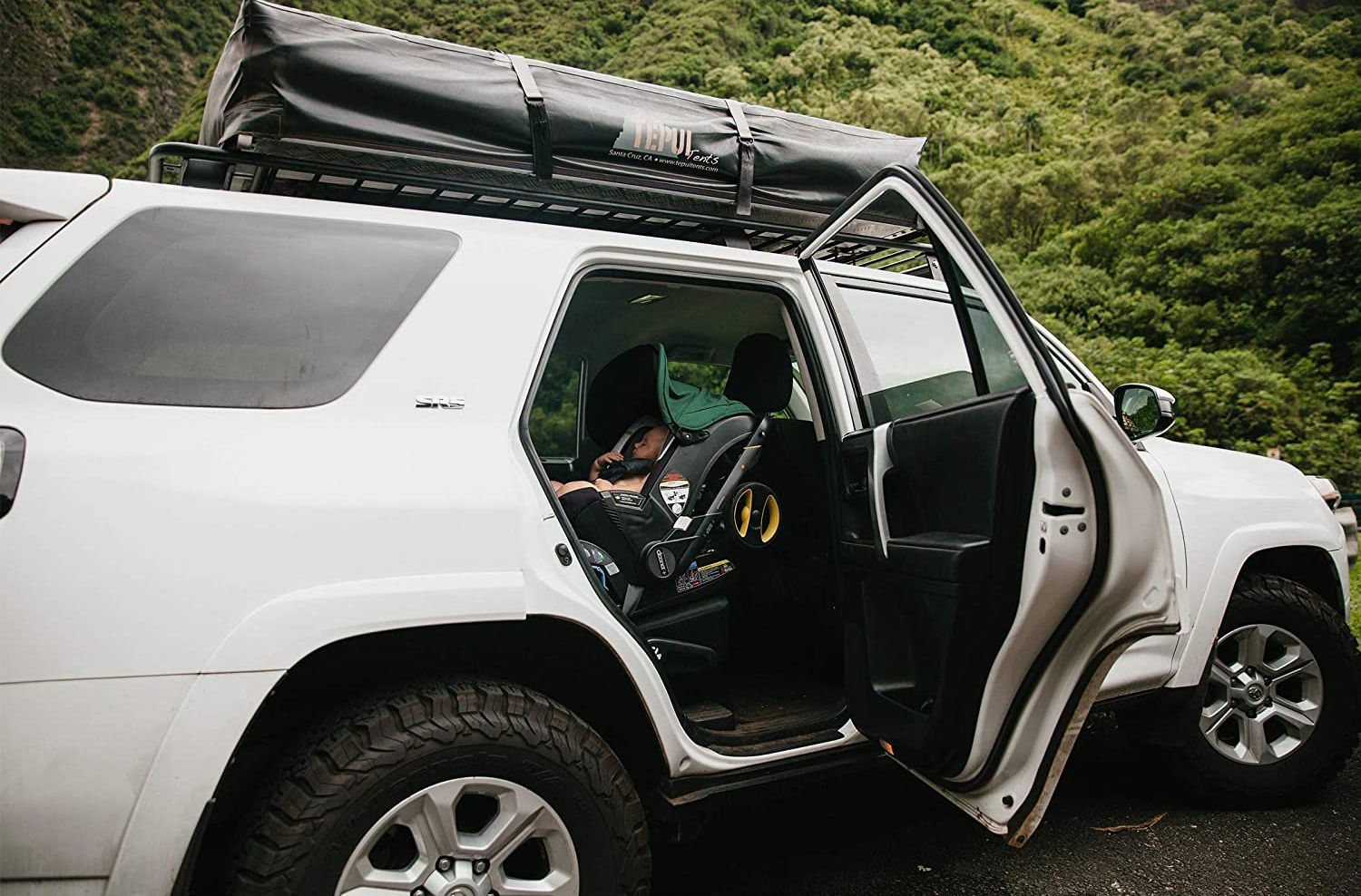 Коляска-автокресло Doona Infant Car Seat 0+ (Nitro Black) купить в интернет-магазине icover