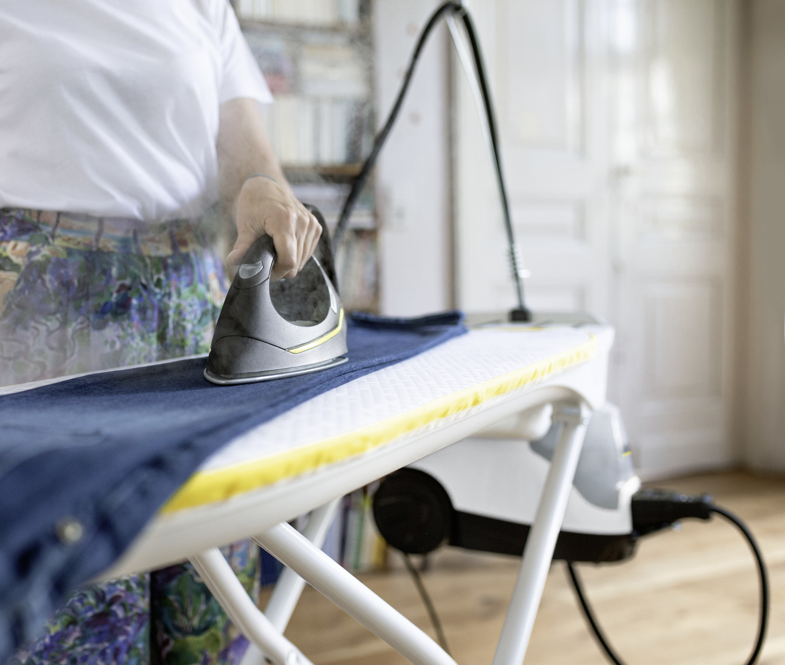 Пароочиститель Karcher SI 4 EasyFix Iron (1.512-637.0) купить в интернет-магазине icover