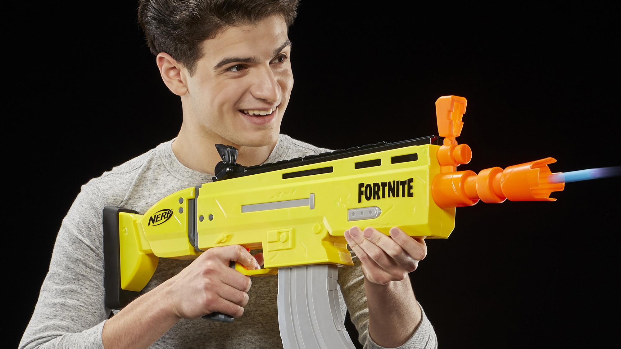 Купить бластер Hasbro Nerf Fortnite AR-L (E6158) в Москве в каталоге  игрушки для ролевых игр для мальчиков с доставкой. Характеристики, цены в  интернет-магазине iCover.