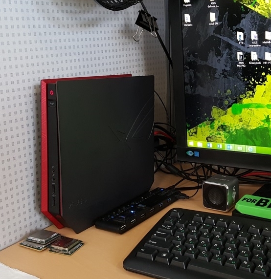 Десктоп Asus ROG GR8-R077M Intel Core i7 4510U 2 GHz, 8GB, 1Tb HDD (90MS0071-M01050) купить в интернет-магазине icover