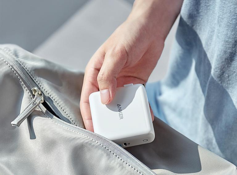 Сетевое зарядное устройство Anker PowerPort PD+2 (A2636G21) 20W+15W (White) купить в интернет-магазине icover