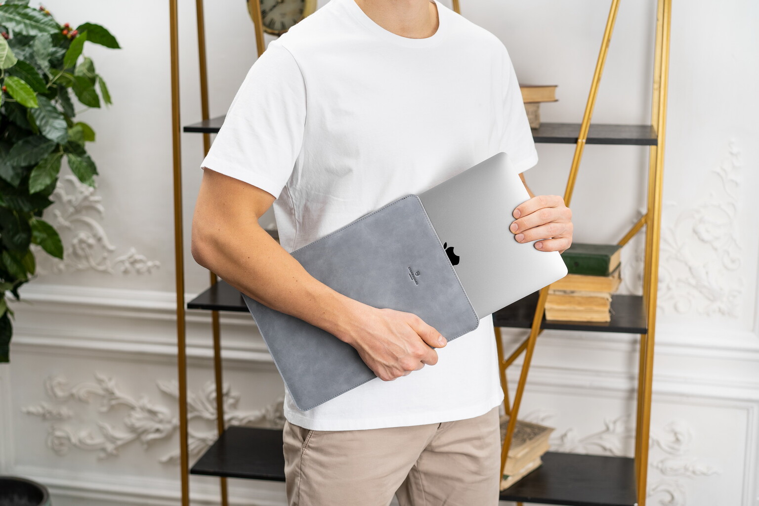 Чехол Stoneguard 511 (SGL511MB14PR-ST) для MacBook Pro 14 (Stone) купить в интернет-магазине icover