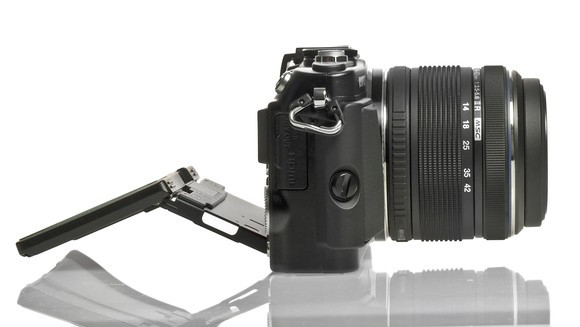 Фотоаппарат Olympus PEN E-PL5 Double Zoom Kit (E-PL5 Body Black + EZ-M1442 II R Black + EZ-M4015 R Black) купить в интернет-магазине icover