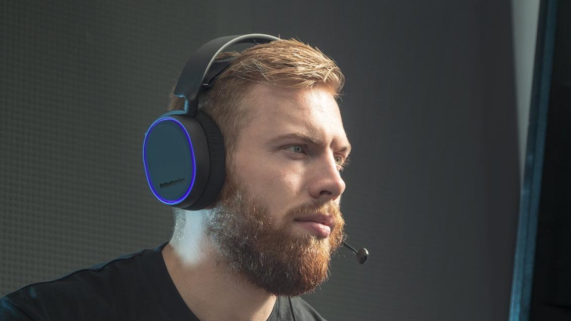 Наушники с микрофоном Steelseries Arctis 5 2019 Edition (White) купить в интернет-магазине icover
