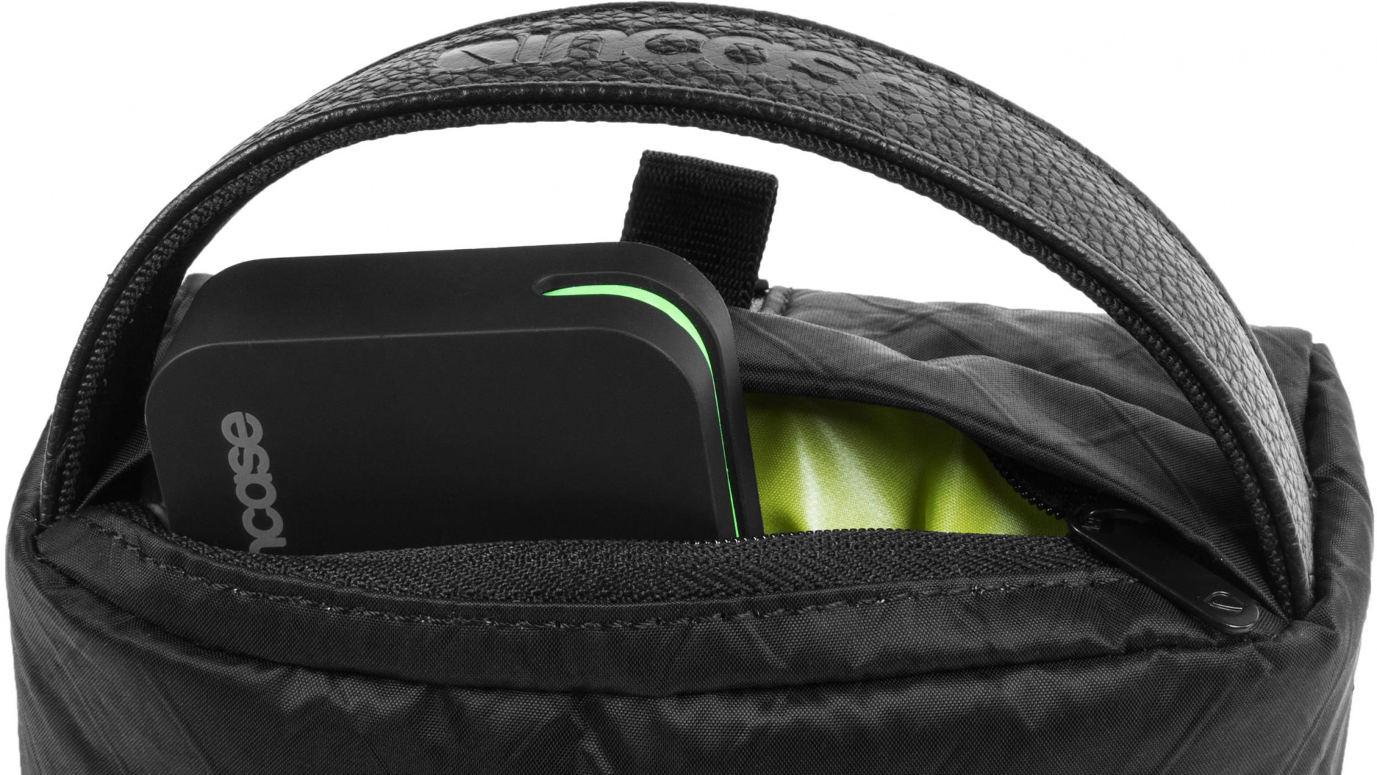 Сумочка Incase Dopp Kit CL90024 (Diamond Wire) купить в интернет-магазине icover