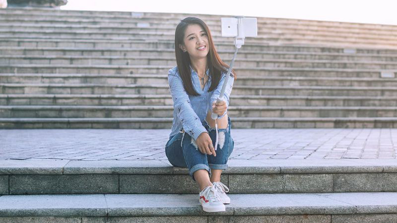 Монопод Xiaomi Bluetooth Selfie Stick 2 (White) купить в интернет-магазине icover