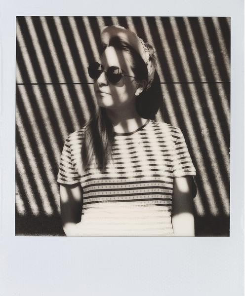 Картридж Polaroid B&W 600 Film для камер OneStep 2 и 600 (White) купить в интернет-магазине icover