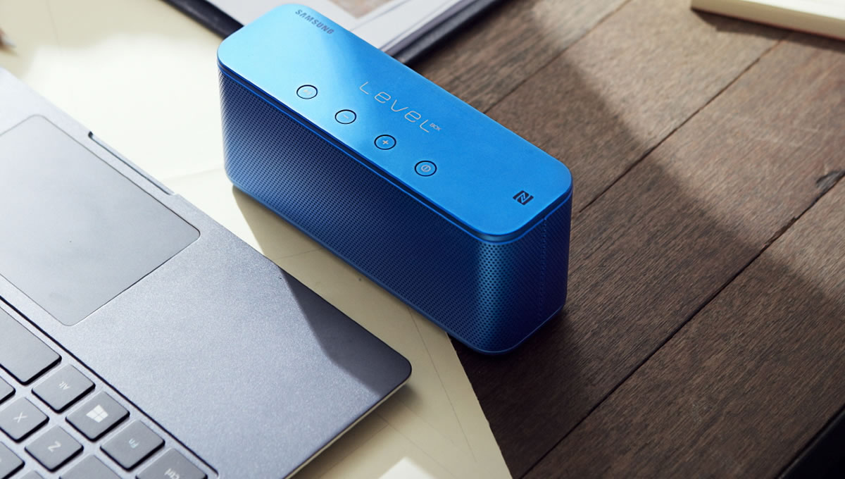Купить samsung level box mini - акустическая система (blue) в Москве. В нашем каталоге интернет-магазина icover.ru вы можете ознакомиться с ценами, подробным описанием, фотографиями и техническими характеристиками. Низкие цены. Высокое качество. Доставка по России. Заказать товары по телефону +7(495)229-39-50 Samsung Level Box mini - акустическая система (Blue) купить в интернет-магазине icover