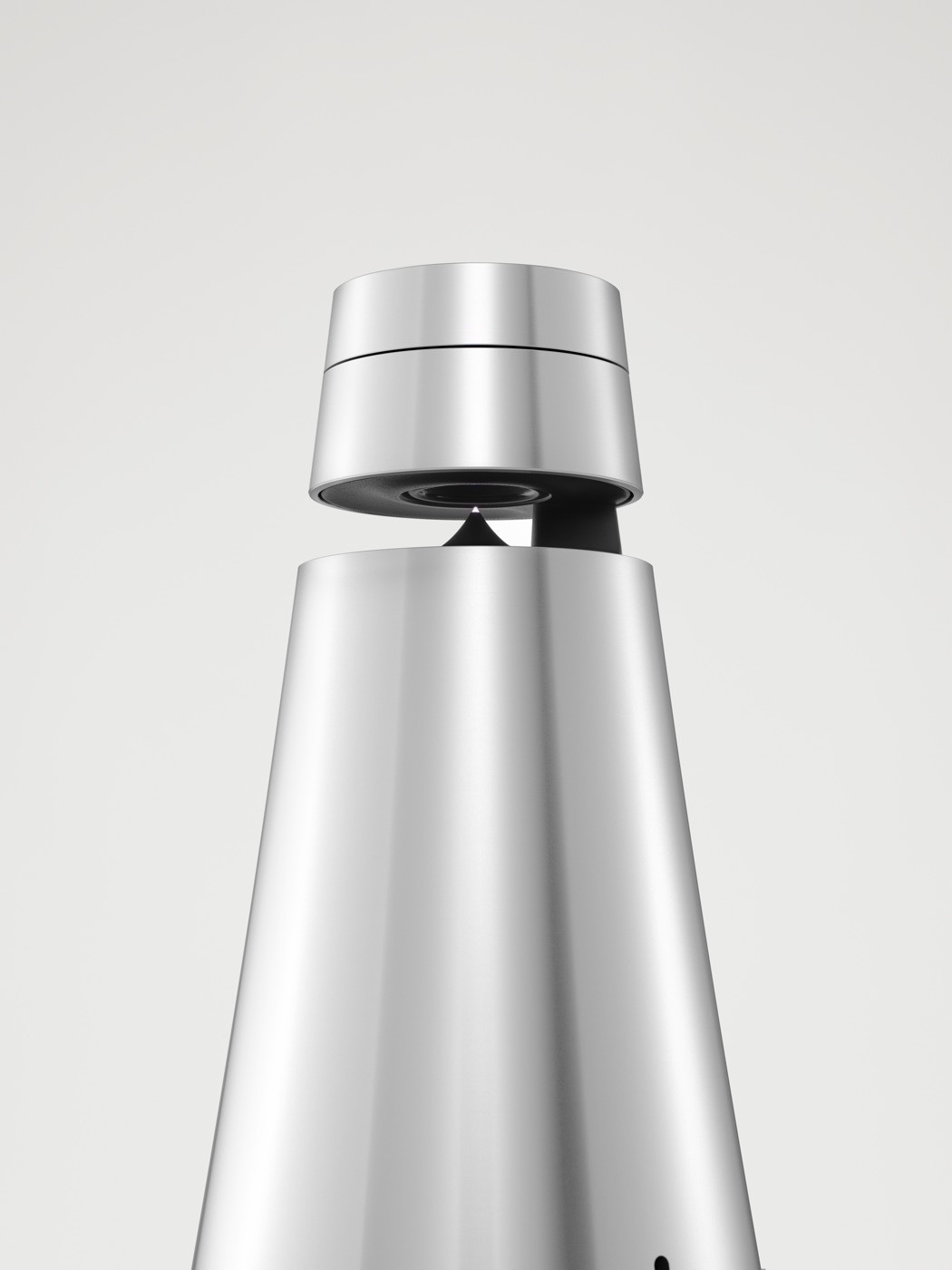 Беспроводная акустическая система Bang & Olufsen BeoSound 1 (Silver) купить в интернет-магазине icover