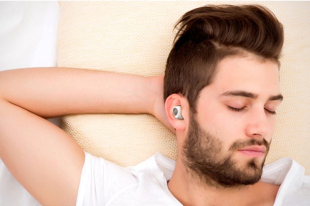 Беспроводные наушники Motorola VerveOnes Music Edition (White) купить в интернет-магазине icover