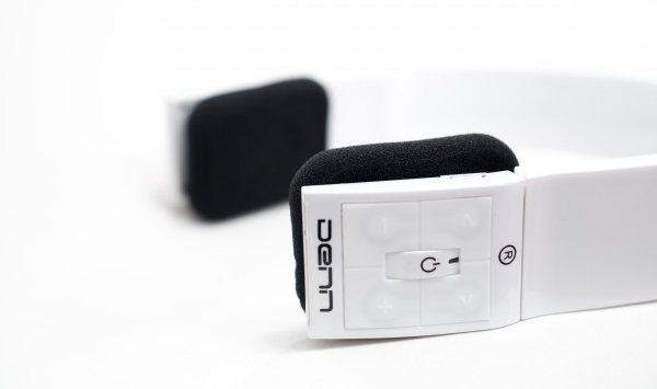 Купить denn dhb112 - накладная bluetooth-гарнитура (white) в Москве. В нашем каталоге интернет-магазина icover.ru вы можете ознакомиться с ценами, подробным описанием, фотографиями и техническими характеристиками. Низкие цены. Высокое качество. Доставка по России. Заказать товары по телефону +7(495)229-39-50 Denn DHB112 - накладная Bluetooth-гарнитура (White) купить в интернет-магазине icover