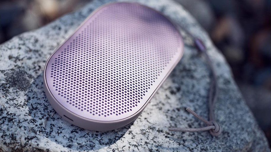 Портативная акустика Bang & Olufsen BeoPlay P2 (Lilac) купить в интернет-магазине icover