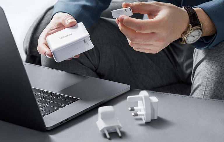 Сетевое зарядное устройство Anker PowerPort Atom III Duo USB-С (A2629H21) купить в интернет-магазине icover