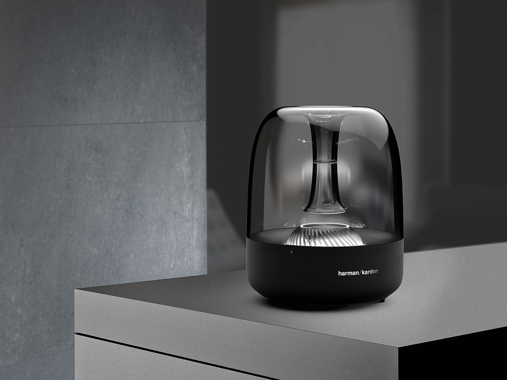 Беспроводная акустика Harman Kardon Aura Studio 2 (Black) купить в интернет-магазине icover