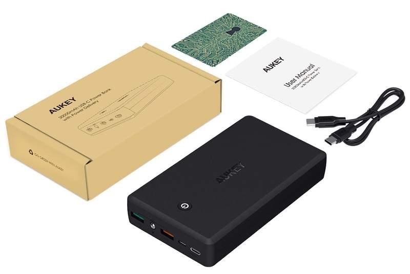 Внешний аккумулятор Aukey Power Bank 30000 mAh USB C Power Delivery PD 2.0 PB-Y7 (Black) купить в интернет-магазине icover