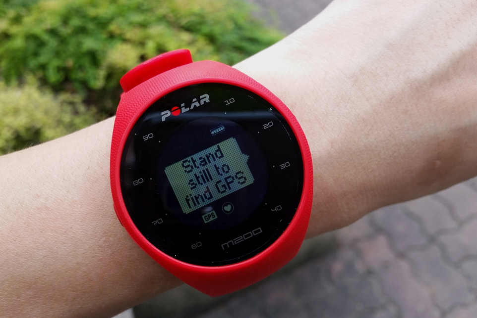 GPS фитнес-часы Polar M200 (Red) купить в интернет-магазине icover