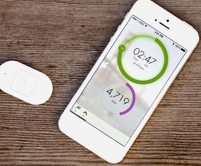 Купить фитнес-трекер и сенсор осанки lumo bodytech lumo lift (white) в Москве. В нашем каталоге интернет-магазина icover.ru вы можете ознакомиться с ценами, подробным описанием, фотографиями и техническими характеристиками. Низкие цены. Высокое качество. Доставка по России. Заказать товары по телефону +7(495)229-39-50 Фитнес-трекер и сенсор осанки Lumo BodyTech Lumo Lift (White) купить в интернет-магазине icover