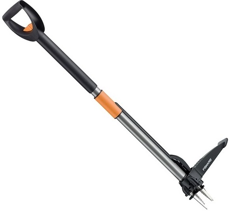 Fiskars W82 (139920) - телескопические грабли для удаления сорняков, 100-119 см купить в интернет-магазине icover