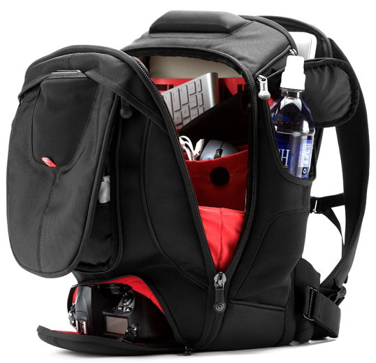 Booq Boa Flow XL (BFXL-BLR) - рюкзак для MacBook 17 (Black/Red) купить в интернет-магазине icover