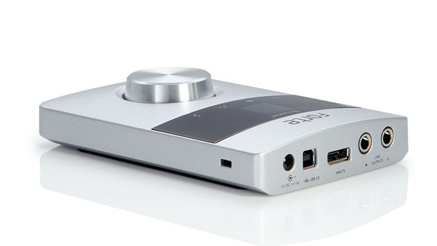 Купить focusrite forte - компактный usb-аудиоинтерфейс в Москве. В нашем каталоге интернет-магазина icover.ru вы можете ознакомиться с ценами, подробным описанием, фотографиями и техническими характеристиками. Низкие цены. Высокое качество. Доставка по России. Заказать товары по телефону +7(495)229-39-50 Focusrite Forte - компактный USB-аудиоинтерфейс купить в интернет-магазине icover