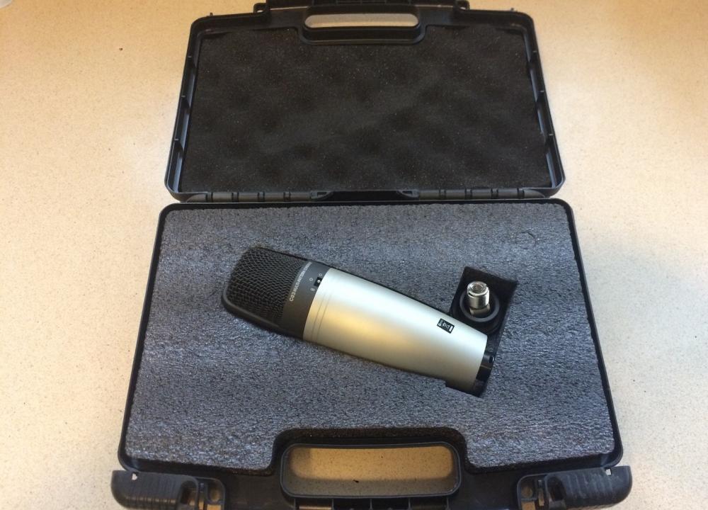 Купить микрофон samson c03 xlr (silver) в Москве. В нашем каталоге интернет-магазина icover.ru вы можете ознакомиться с ценами, подробным описанием, фотографиями и техническими характеристиками. Низкие цены. Высокое качество. Доставка по России. Заказать товары по телефону +7(495)229-39-50 Микрофон Samson C03 XLR (Silver) купить в интернет-магазине icover
