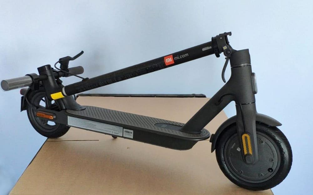 Электросамокат Xiaomi Mi Electric Scooter Essential FBC4022GL (Black) купить в интернет-магазине icover